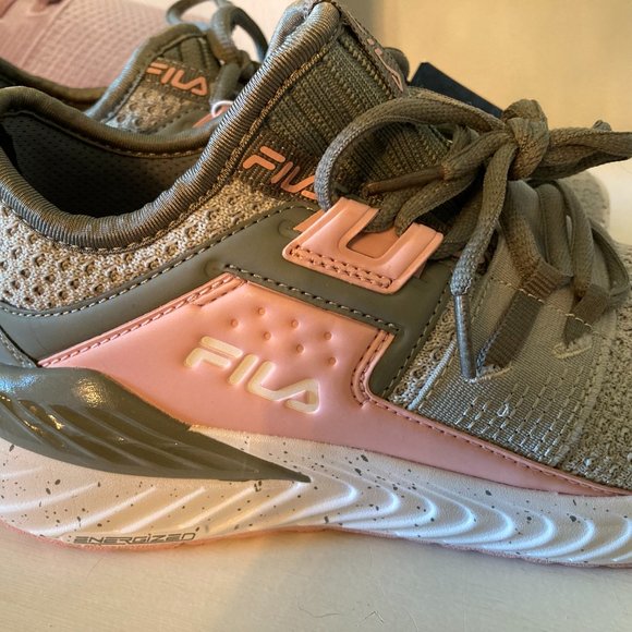 Womens Fila Running Shoes - NWT - Picture 8 of 10